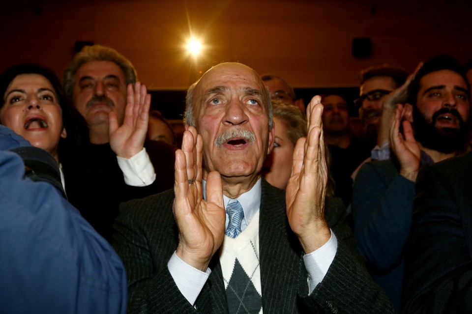 ÐÏËÉÔÉÊÇ ÐÏËÉÔÉÊÏÓ ÌÏÕÓÅÉÏ ÌÐÅÍÁÊÇ ïðáäüòÐÁÑÏÕÓÉÁÓÇ ÐÏËÉÔÉÊÏ ÊÏÌÌÁ Êßíçìá Äçìïêñáôþí Óïóéáëéóôþí