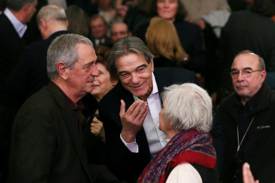 ÐÏËÉÔÉÊÇ ÐÏËÉÔÉÊÏÓ ÌÏÕÓÅÉÏ ÌÐÅÍÁÊÇ ïðáäüò ÐÁÑÏÕÓÉÁÓÇ ÐÏËÉÔÉÊÏ ÊÏÌÌÁ Êßíçìá Äçìïêñáôþí Óïóéáëéóôþí Íßêïò ÓçöïõíÜêçò