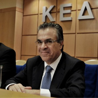 Δύο βίντεο, από τα όχι και τόσο γνωστά, του Αργύρη Ντινόπουλου