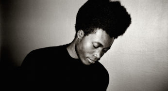 Γιατί μιλάνε όλοι για τον Benjamin Clementine;