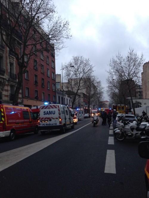 Τρόμος στη Γαλλία: Νέοι πυροβολισμοί στο Παρίσι, έκρηξη στη Λυών