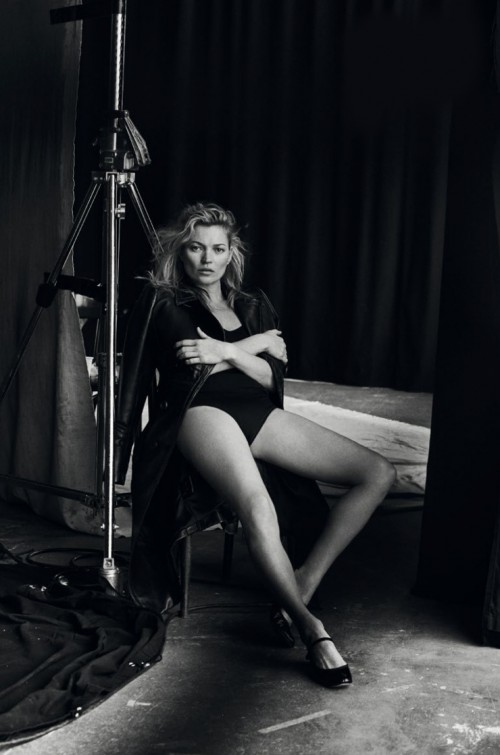 H Kate Moss χωρίς photoshop στην ιταλική Vogue