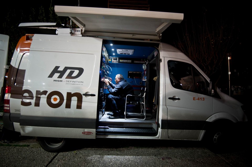 Τηλεοπτικά συνεργεία απ'ολο τον κόσμο στο κεντρικό περίπτερο του ΣΥΡΙΖΑ στην πλατεία Κλαυθμώνος. φωτο: Αγγελος Χριστοφιλόπουλος