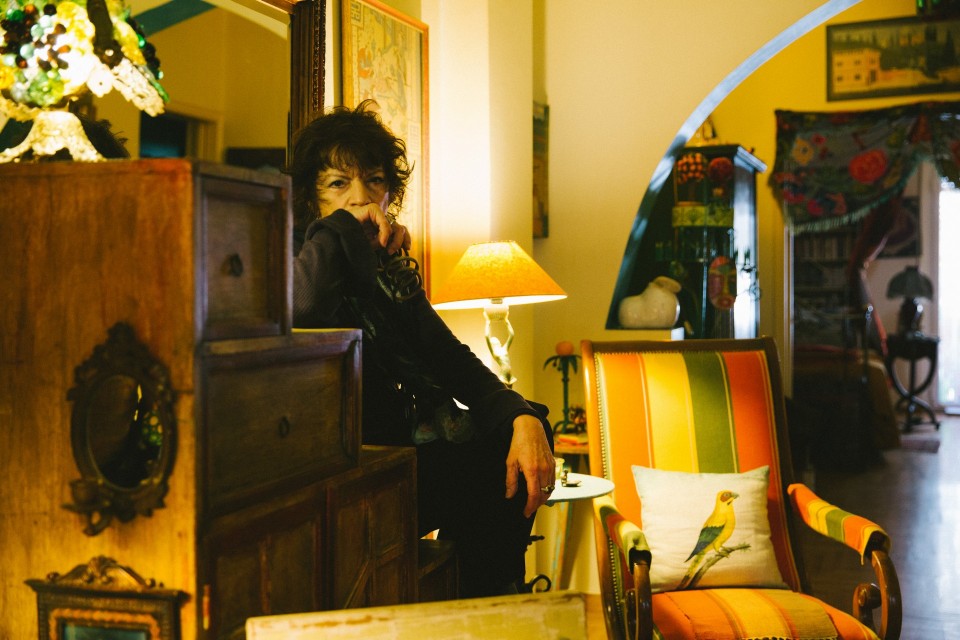 Writer Maria Mitsora / Ç óõããñáöÝáò Ìáñßá ÌÞôóïñá