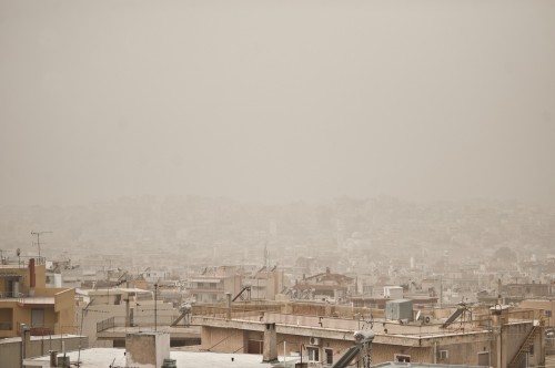 «Πέπλο» αφρικανικής σκόνης καλύπτει την Κρήτη