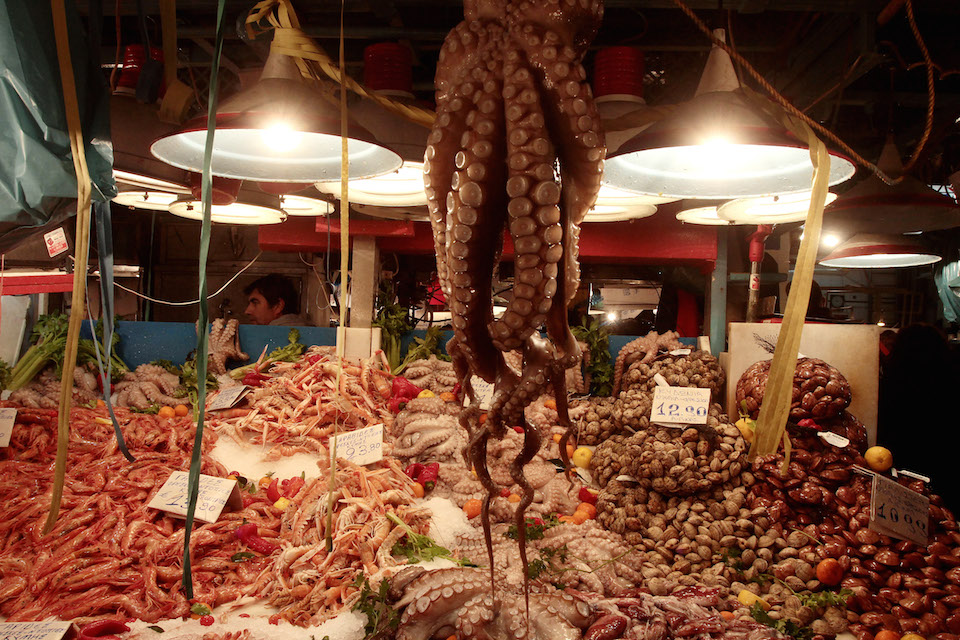 ΑΘΗΝΑ ΑΠΟΚΡΙΕΣ ΚΑΘΑΡΑ ΔΕΥΤΕΡΑ ΝΥΧΤΑ ΒΑΡΒΑΚΕΙΟΣ ΨΑΡΑΓΟΡΑ