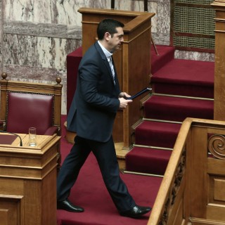 Εύθραυστες ισορροπίες για την κυβέρνηση σε Ευρώπη & ΣΥΡΙΖΑ