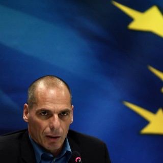 Ο Βαρουφάκης ζητά την παρέμβαση των ΗΠΑ