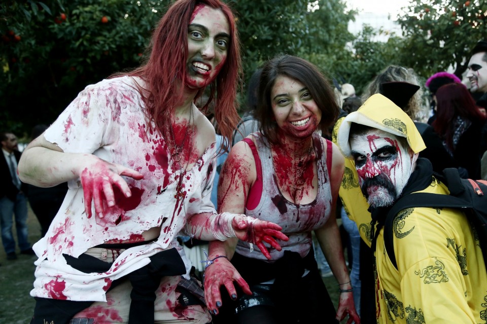 ÐáñÝëáóç æüìðé  ÁèÞíá  ìáóêáñÜò  áðüêñéåò ÁèÞíá êáñíáâÜëé