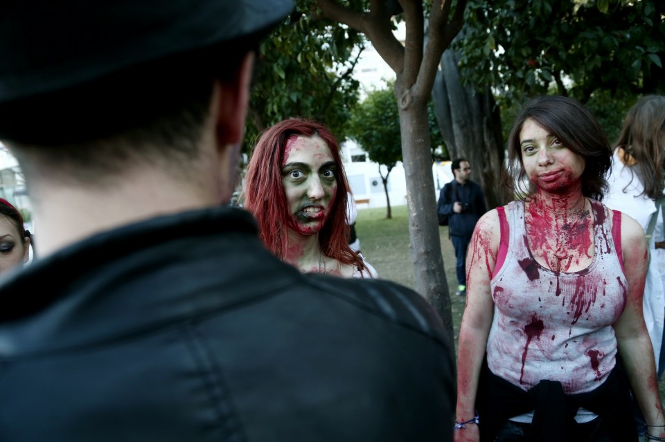 ÐáñÝëáóç æüìðé  ÁèÞíá  ìáóêáñÜò  áðüêñéåò ÁèÞíá êáñíáâÜëé