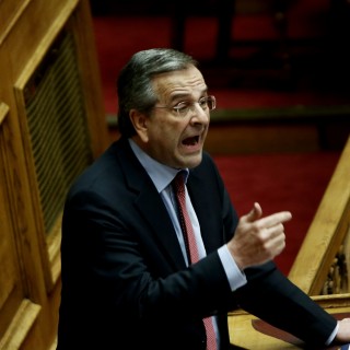 Η διαδικασία της ψήφου εμπιστοσύνης σε γκριμάτσες