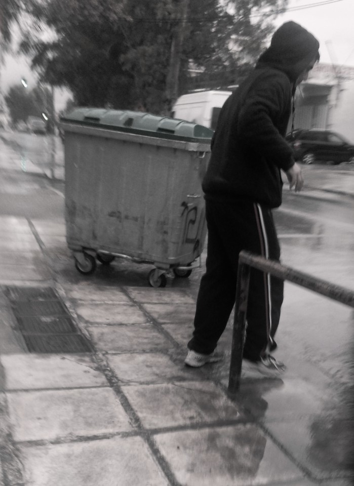 Τοξικομανής στη 17η στάση Μενιδίου