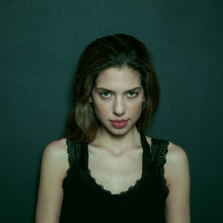 «Είναι σοκαριστικό να βλέπεις πώς η εξουσία χρησιμοποιεί τα αδύναμα κομμάτια της κοινωνίας για να επιβληθεί»