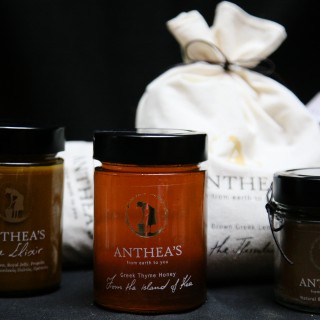 Η Anthea’s παράγει ένα από τα καλύτερα μέλια στην Ελλάδα