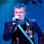 Άσχημα νέα για τον κεντρικό τραγουδιστή των Iron Maiden