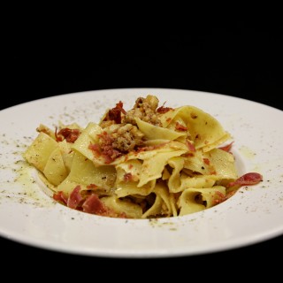 Παπαρδέλες με κρέμα φουντουκιού