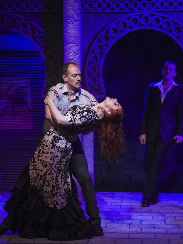 Carmen Media Cast,23/01/2015,Bios,Ταξίδι Προς το Κ.Π.Ι.Σ.Ν