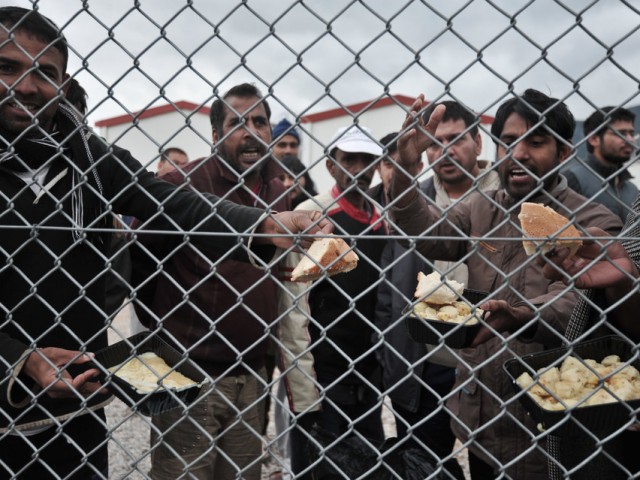 Οι άθλιες συνθήκες στα κέντρα κράτησης της Βρετανίας
