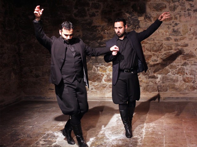 Ο λόγος του Καζαντζάκη «ντύνεται» με λύρα και πεντοζάλι