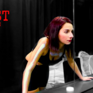 Ο σκηνοθέτης της παράστασης Nord-OST μας εντάσσει στον κόσμο του