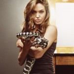 Σε αφαίρεση ωοθηκών προχώρησε η Αντζελίνα Τζολί