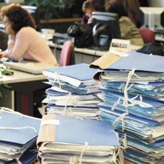 Δημόσιο: Χιλιάδες προσλήψεις και μονιμοποιήσεις