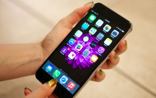 Apple: Εργοστασιακό ελάττωμα στο iPhone 6 προκαλεί χιλιάδες προβλήματα