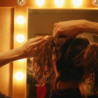 Βουτιά στα παρασκήνια του ονειρικού κόσμου των Momix