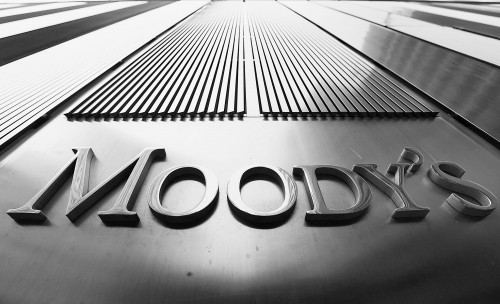 Στην αναβάθμιση του αξιόχρεου των ελληνικών τραπεζών προχώρησε ο οίκος Moody’s