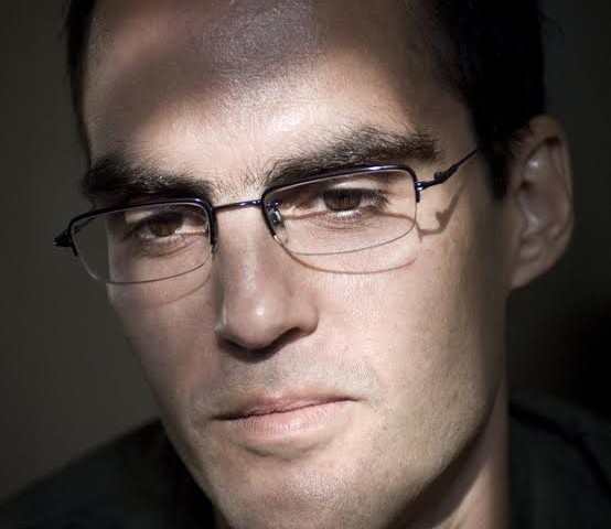 Κερδίστε ένα σεμινάριο δημιουργικής γραφής από τον Χρήστο Χρυσόπουλο