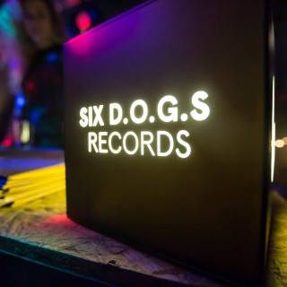 Ένα mixtape του six d.o.g.s για την Record Store Day