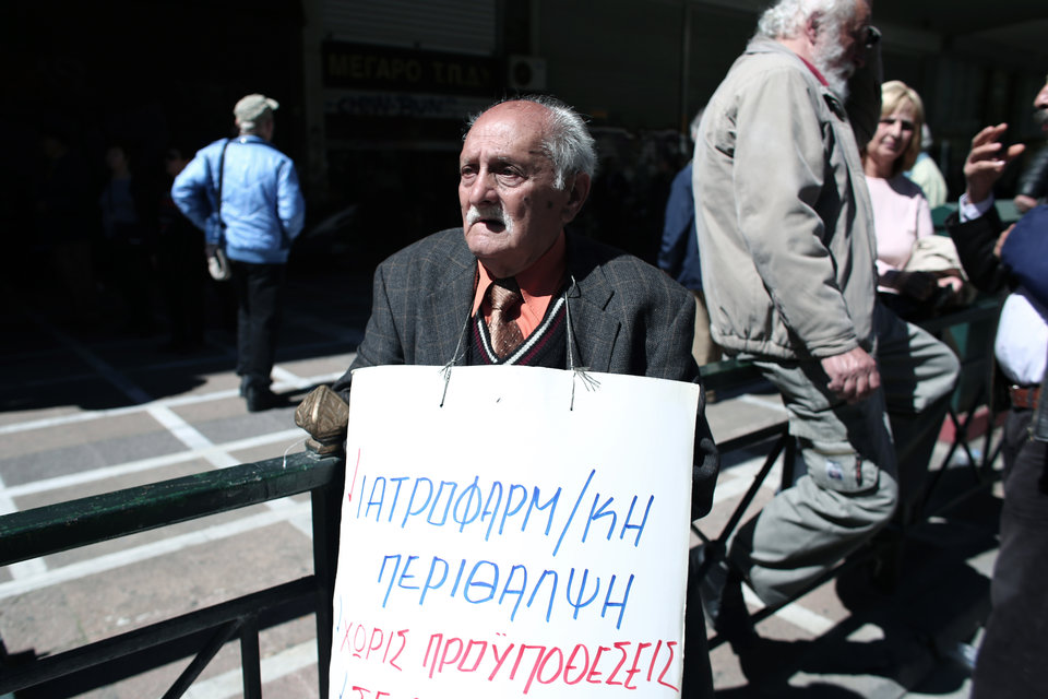 «Αν ο ΣΥΡΙΖΑ κάνει το 10% αυτών που λέει, θα αλλάξει την Ελλάδα για πάντα», λένε πολίτες στο New Yorker.