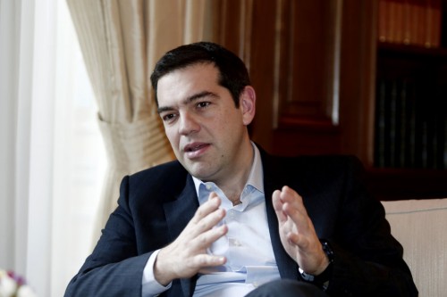 Ο Αλέξης Τσίπρας αφήνει ανοικτό το ενδεχόμενο του δημοψηφίσματος