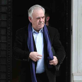 Ο κ. Δραγασάκης τονίζει πως είναι επιτακτική ανάγκη να υπάρξει συμφωνία