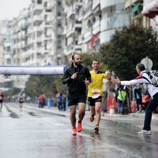 Φωτορεπορτάζ από τον 10ο Διεθνή Μαραθώνιο Θεσσαλονίκης «Μέγας Αλέξανδρος»