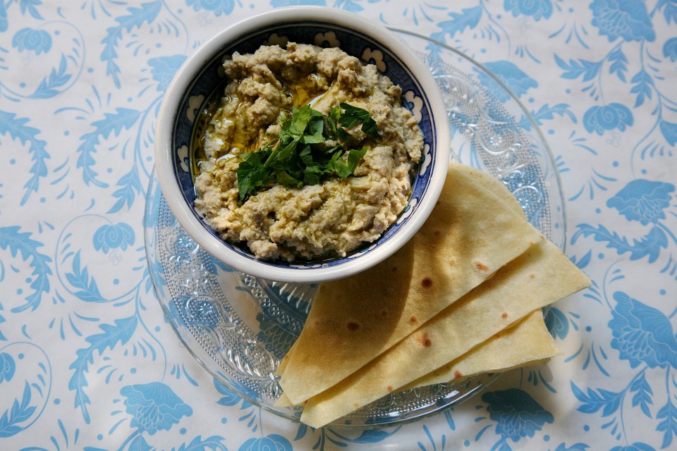 Μπαμπα Γκανούς με πίτα 