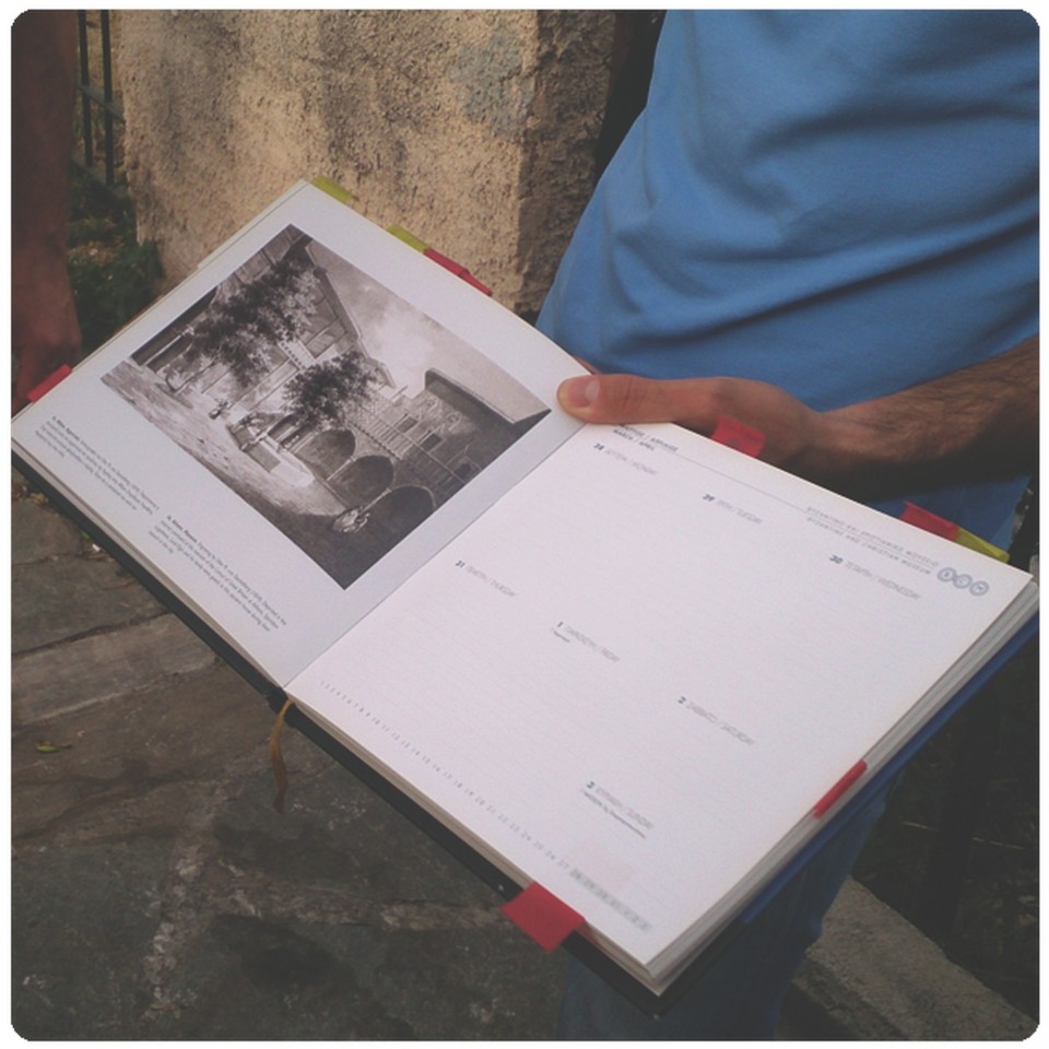 Εμείς κοιτάμε τώρα τις γκραβούρες τους, κάποιοι θα κοιτούν κάποτε το instagram μας. 