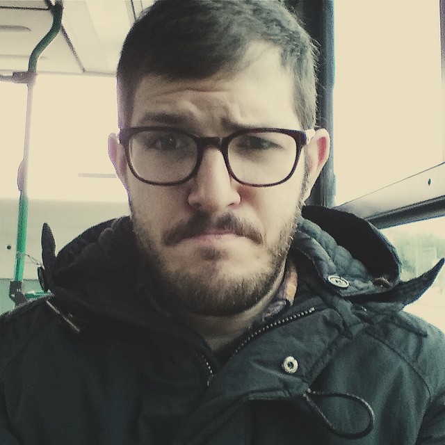 «Μ'αρέσει να ζουλάω πράγματα στο σουπερμάρκετ.»