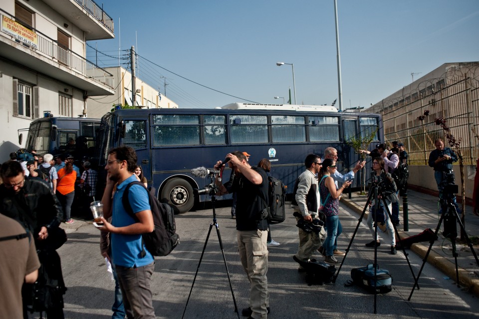 δίκη; χρυσή αυγή; δικαστικό; διαμαρτυρία; φυλακή; κάτοικος; Κορυδαλός; συγκέντρωση; διαδηλωτής; Golden Dawn; Court; Protest; prison; koridalos