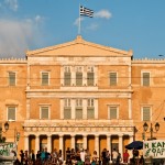 Φωταγωγείται η Βουλή των Ελλήνων για την Παγκόσμια Ημέρα κατά του Καρκίνου