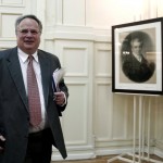 Δείτε σε βίντεο το Nίκο Κοτζιά να τραγουδά το “We Are The World” σε Σύνοδο του ΝΑΤΟ