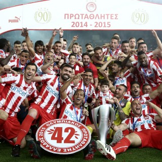 21 εικόνες για το 42ο πρωτάθλημα του Ολυμπιακού