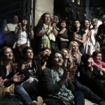 Αλλού διαπραγματεύονται και αλλού κάνουν πάρτι!