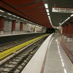 Νεκρός νεαρός άντρας που έπεσε στις ράγες του μετρό στο σταθμό Ακρόπολη