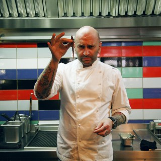 Ο σεφ Δημήτρης Κατριβέσης είναι ένας σαμουράι που ακούει Motorhead