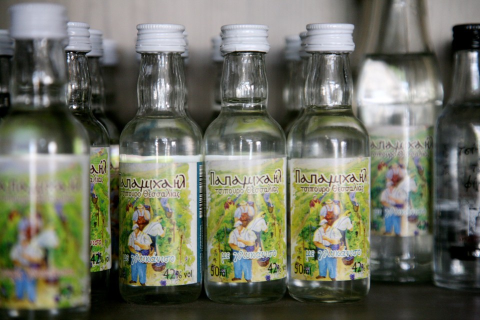 Το τσίπουρο Παπαμηχαήλ είναι η ετικέτα που φεύγει περισσότερο, μετά από το χύμα τσίπουρο.