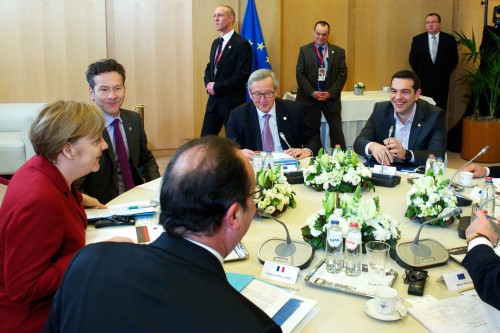 Θετικές ενδείξεις από το σημερινό Eurogroup. Αύριο στις 18.00 το νέο ραντεβού