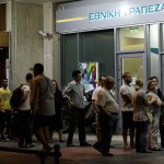 Η Εθνική Τράπεζα διαψεύδει ότι τελείωσαν τα μετρητά στα ΑΤΜ