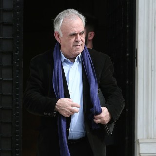 Δραγασάκης: «Μπορεί και να μην γίνει δημοψήφισμα!»