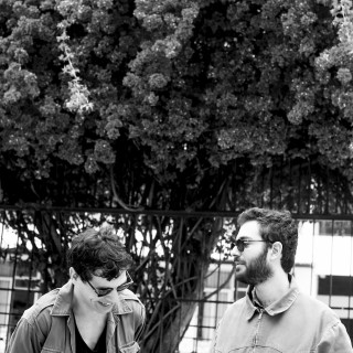 Η έκθεση «Two Johns» είναι μία από τις πιο ενδιαφέρουσες της φετινής σεζόν